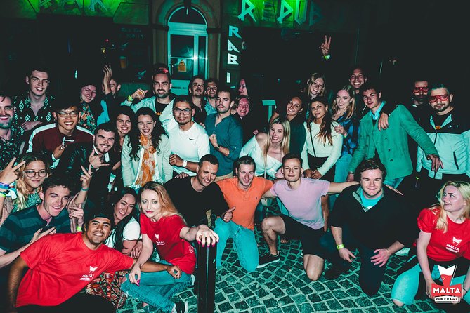 Malta: Pub Crawl Paceville and St Julian's with Drinks - The rooftop opening and the social side