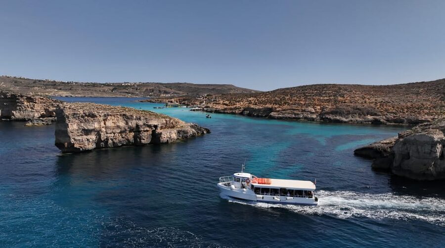 Malta: Roundtrip Ferry to Comino Blue Lagoon w/Gozo Option - Seeing The Comino Sea Caves