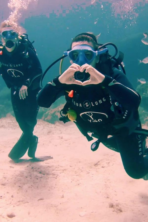Malta, Scuba diving with instructor - Preparing for the Sea Session in St. Paul’s Bay