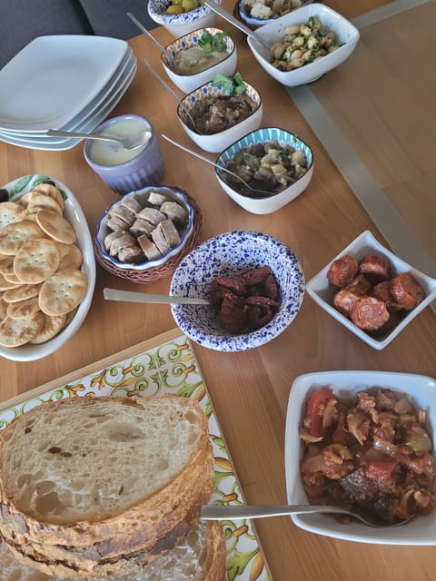 Malta: Traditional Maltese Rabbit Cooking Class - Arriving for a small family kitchen experience