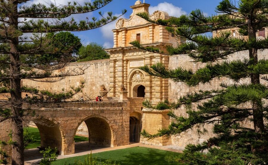 Malta: Valletta, Marsaslokk, Blue Grotto, Hagar Qim & Mdina - Ħaġar Qim and Mnajdra: Malta before written history