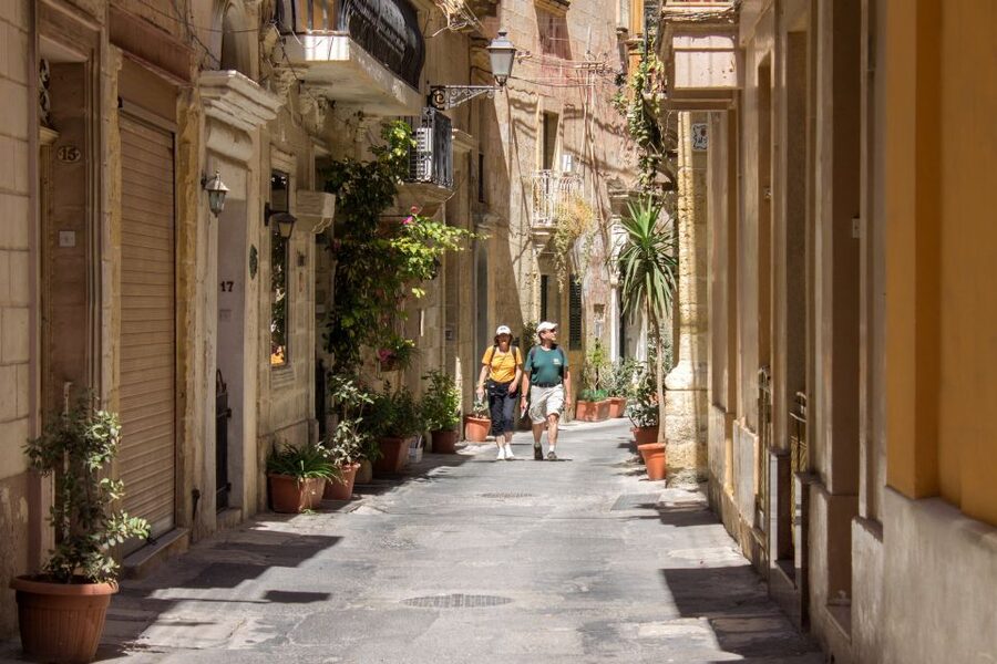 Malta: Vintage Bus Ride through the Three Cities - From Sliema Through Valletta and the Harbour Towns