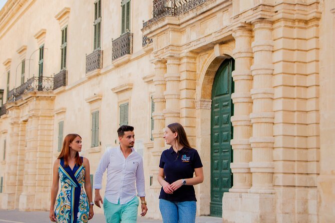 Malta: Walking Tour + Hop-on Hop-off Bus Tour + Boat Tour - Valletta’s squares, fountains, and harbour terraces