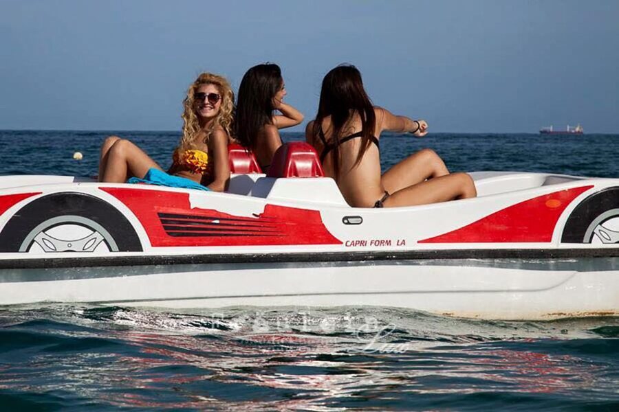 Marsaskala: Paddle Boat Rental in St. Thomas Bay - Following the coast toward Sea Caves Cliffs