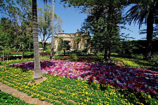 Mdina, Rabat, Dingli cliffs, San Anton gardens, Ta' Qali & Mosta guided tour - Lunch with wine, but bring money for water