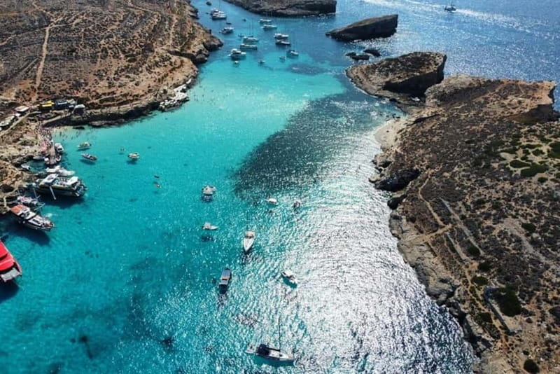 Mellieha: 1:00pm Speedboat round Comino Caves 2h Blue Lagoon - Elephant Rock and the Santa Maria Caves