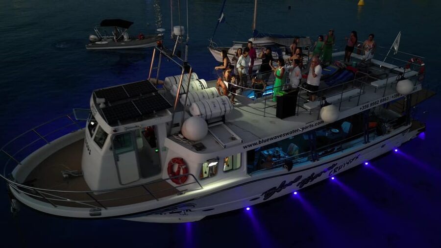 Mellieha: Comino, Crystal & Blue Lagoon 2 Bay Evening Cruise - Who should book this cruise?