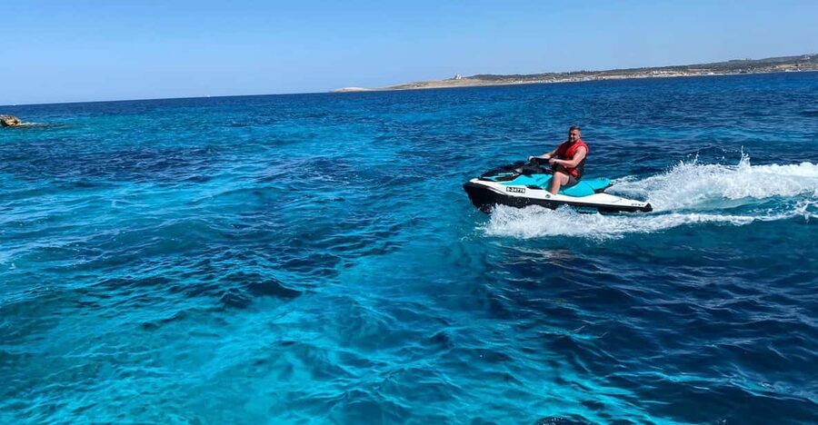 Mellieha: Jet Ski Rental with Safety Boat - What this Mellieha ride is really like