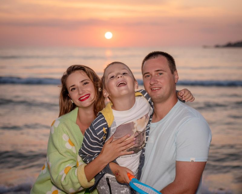 Photo Sessions in Golden Bay - Should you book the Golden Bay photo session?