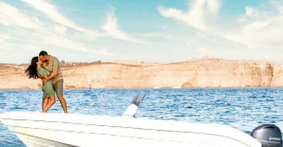 Photo Shoots Adventure - Trips in Lovers Cave, Gozo & Comino - Why a private boat improves a photo shoot