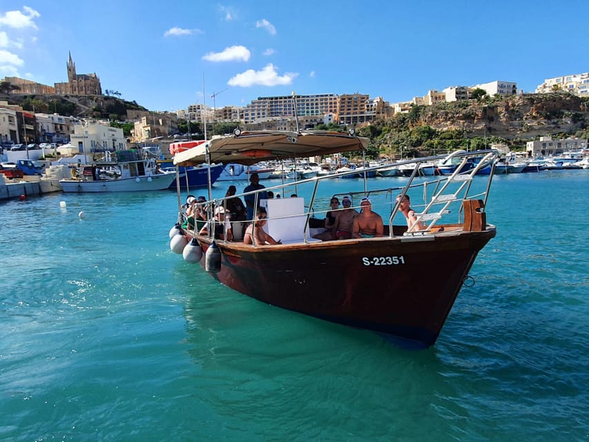 Private Boat Charter - Comino/Parts of Gozo - Why a private boat makes Comino easier