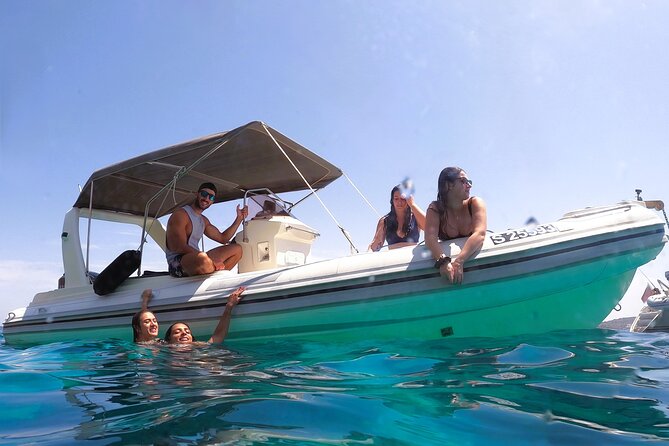 Private Boat Tour to Blue Lagoon Comino Caves and Gozo - Cominotto and the smaller coves of Comino