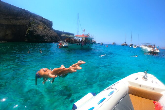 Private Boat Tour to Blue Lagoon Comino Caves and Gozo - What the two-hour schedule feels like