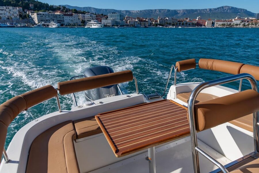Private Speedboat Tour: Blue Lagoon & 3 Islands from Split - Optional Maslinica on Šolta