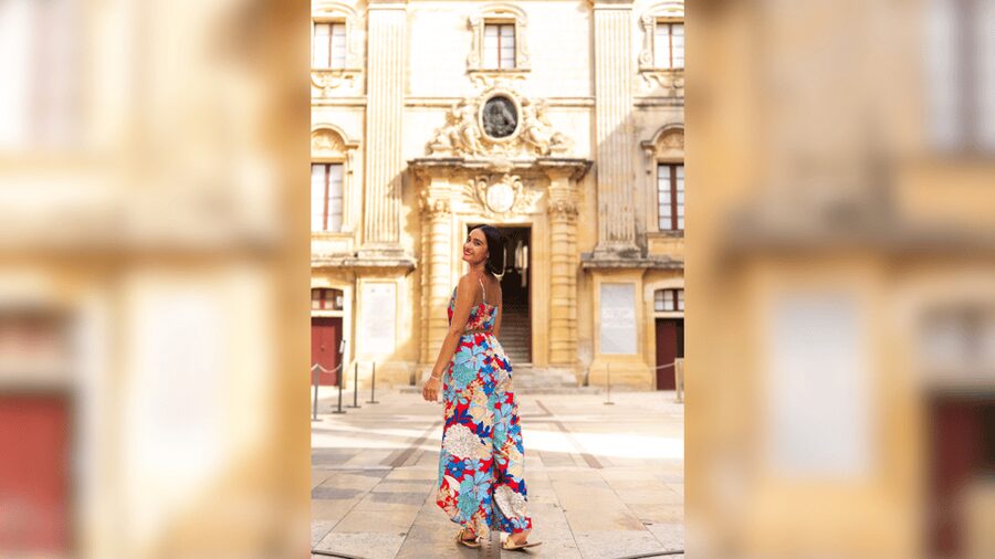 Professional Photoshoot at the Heart of Silent City - What the photographer and guide add