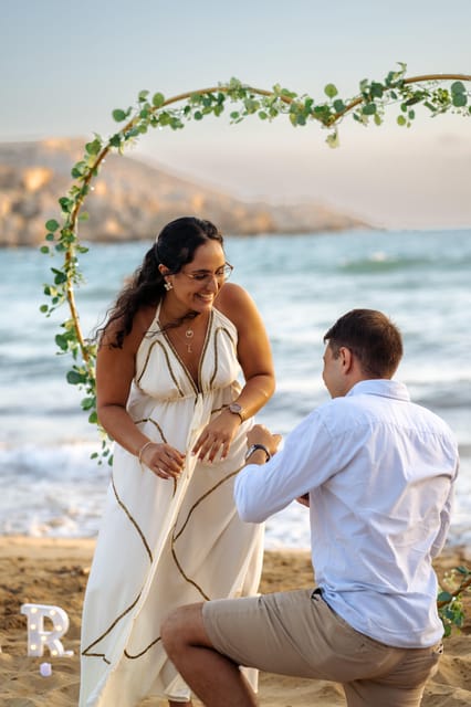 Proposal Photoshoot with Professional Photographer in Malta - Who should book this experience