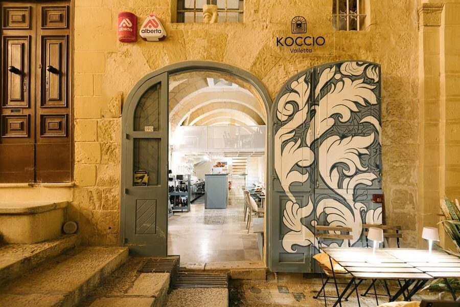 Romantic Italian Cuisine Dinner in Valletta - Key points to know before booking