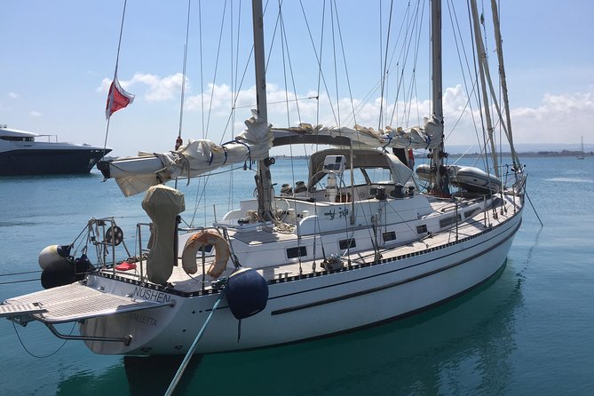Sailing charter along the Maltese shoreline incl. Lunch and drinks - Timing, weather, and the return to Senglea