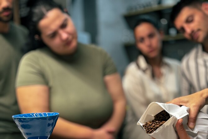 Sensory Coffee Master Class: A Unique Island Experience - Working with the V60 dripper