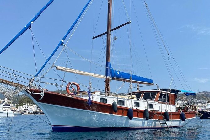 Serenity at Sea: Comino Blue Lagoon Exclusive Day Cruise - Leaving Malta behind for Gozo, Comino, and Cominotto