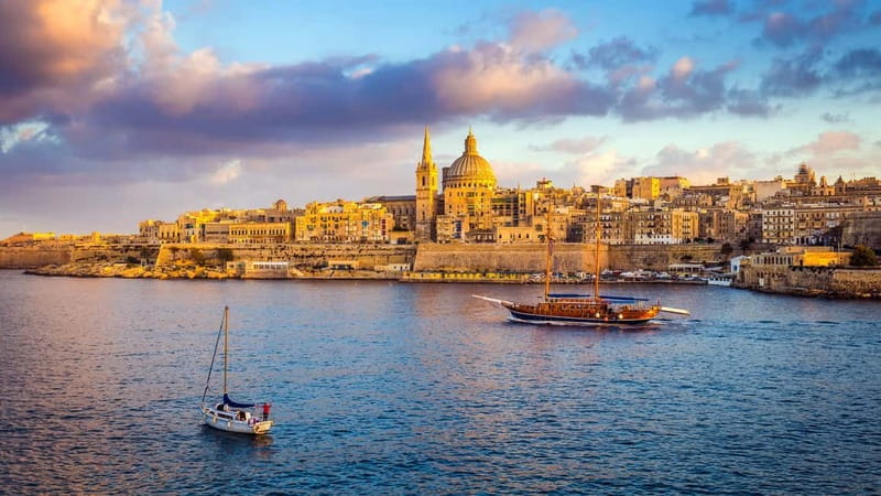 Sliema: Gozo/Comino Blue Lagoon Gulet Cruise w/ Lunch+Drinks - A quieter swim near Gozo