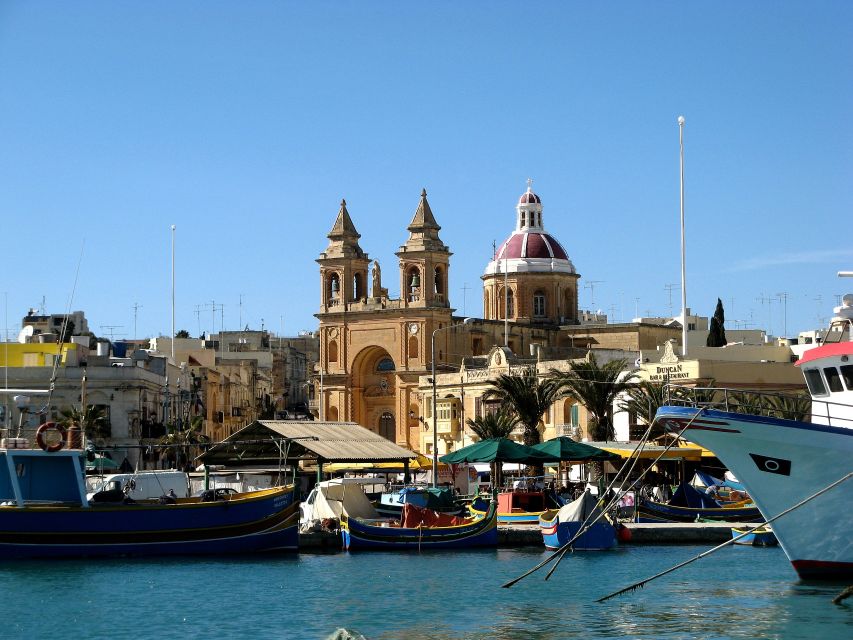 Southern Malta: Blue Grotto, Hagar Qim, and Marsaxlokk Tour - Guides, commentary, and the value of local explanation