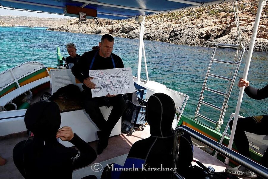 SSI Try Scuba Diving in the sea - Safety rules that affect your booking