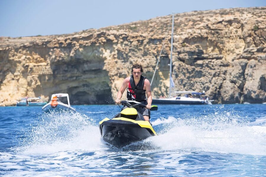 St. Julian's: Jet Ski Rental in St. George's Bay - Choosing between 15 minutes and one hour