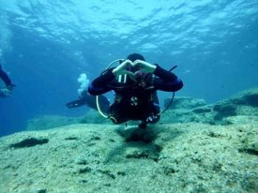 St Julians: Discover Scuba Diving Experience - Learning to breathe underwater before the open-water session