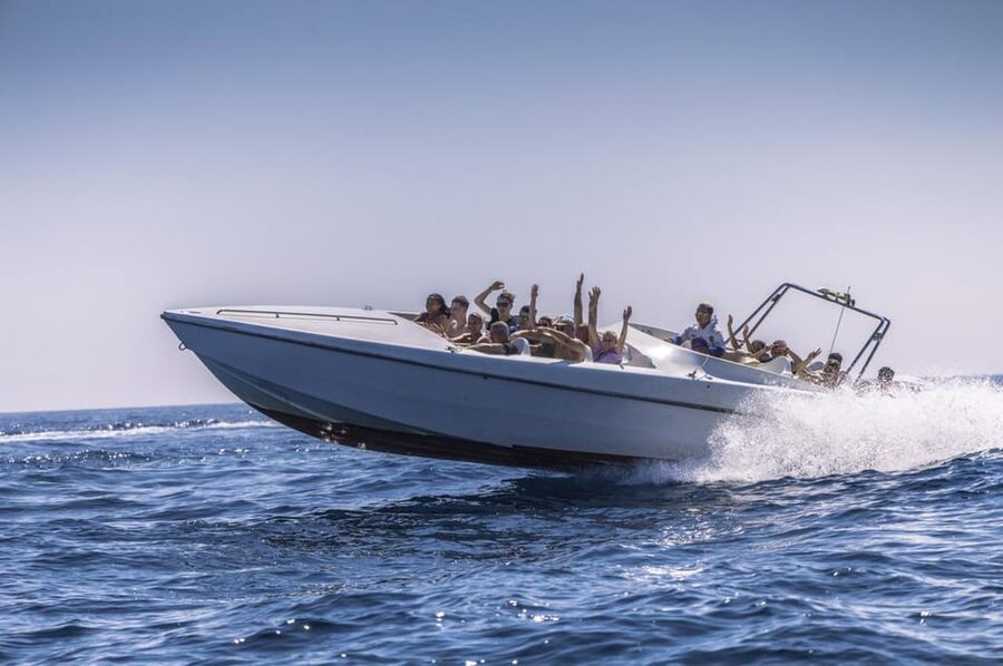 St Julians: Powerboat Gozo, Comino and Blue Lagoon - Who will enjoy this island-hopping day