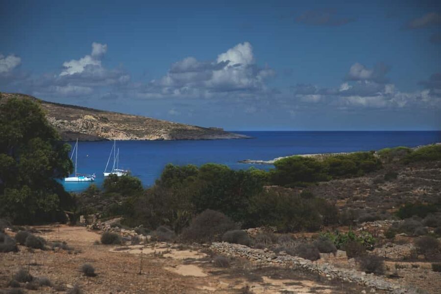 St Pauls: Gozo & Comino Islands, Blue Lagoon & Seacaves Tour - What the crew adds to the experience
