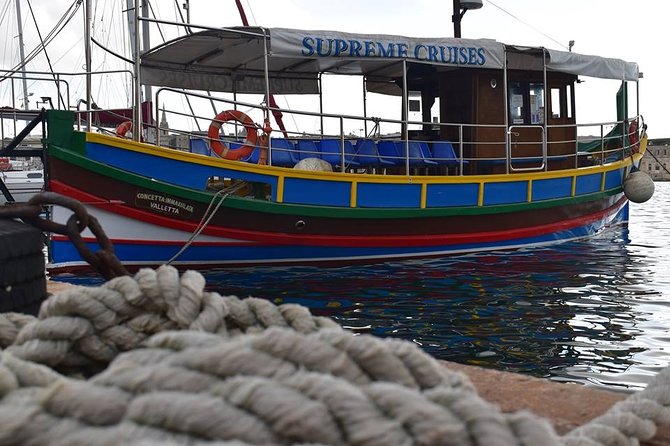 The Traditional Harbour Cruise - Commentary, comfort, and onboard extras
