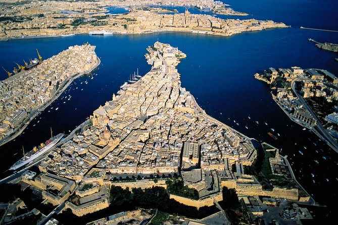 Three Cities guided tour including harbour boat tour - Pickup and the morning start