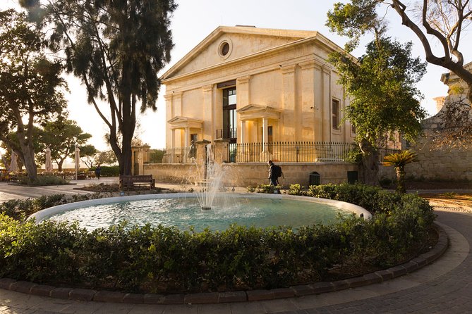 Valletta City Walking Tour with St. John's Co-Cathedral(optional) - Valletta as a planned fortress city