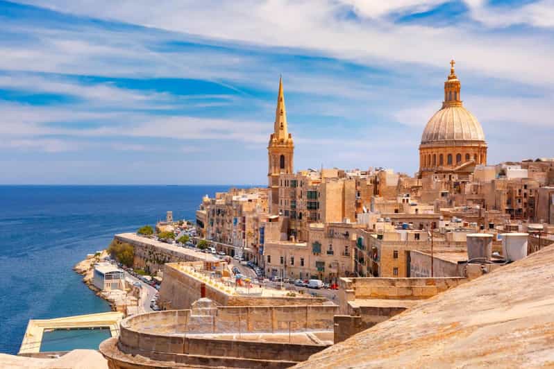 Valletta: Express Walk with a Local in 60 minutes - From the fountain into old Valletta
