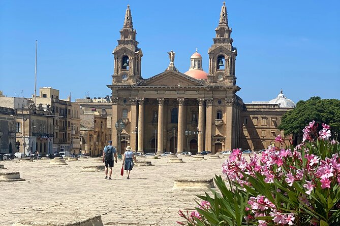 Valletta Food Tour - Eat like a local - The guides are central to the experience