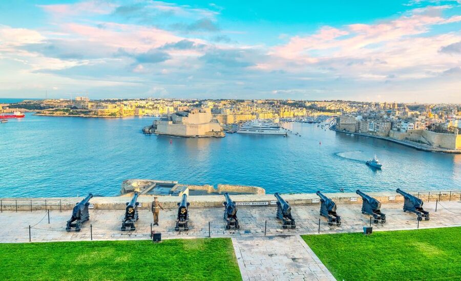 Valletta: Guided Walking Tour with Optional Cathedral Tour - Free time if you skip the cathedral