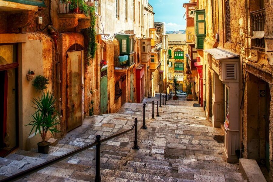 Valletta: Guided Walking Tour with Optional Cathedral Tour - The Malta Experience gives the morning a clear ending