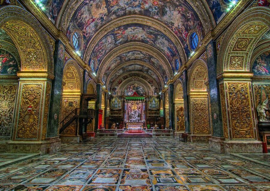 Valletta: Guided Walking Tour with Optional Cathedral Tour - Transport, timing, and the small points that matter