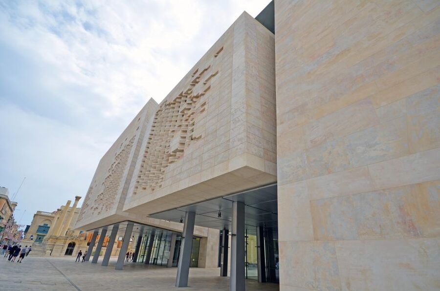Valletta: Half-Day City Discovery Walking Tour - Auberge D’Italie and Palazzo Parisio