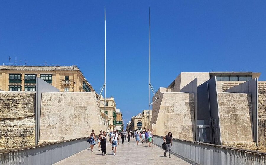 Valletta: Half-Day City Discovery Walking Tour - St. George’s Square and the Grandmaster’s Palace