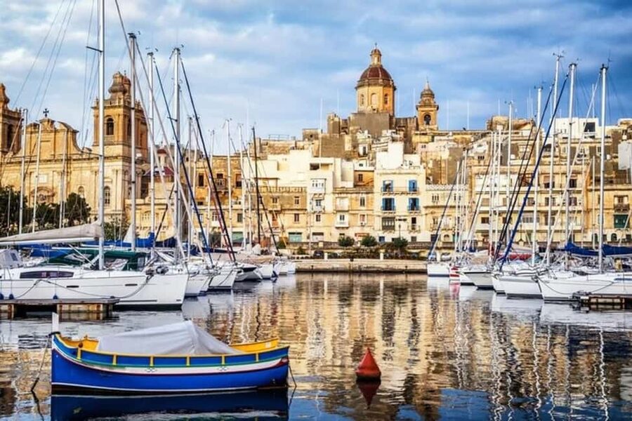 Valletta : Highlights & Hidden Gems Walking Tour - Upper Barrakka Gardens and the harbor view