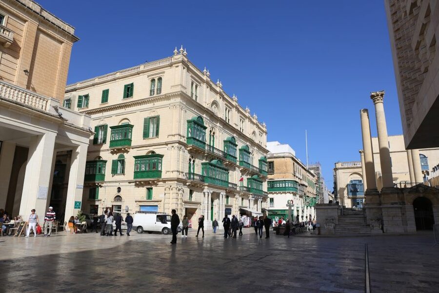 Valletta & Mdina: Private Tour - Walking through Valletta after Mdina