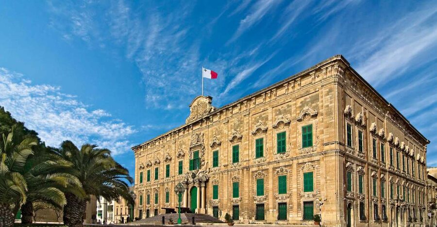 Valletta: Self-Guided Historical Walking Tour (Audio Guide) - Starting at Tritons’ Fountain and the Valletta Waterfront